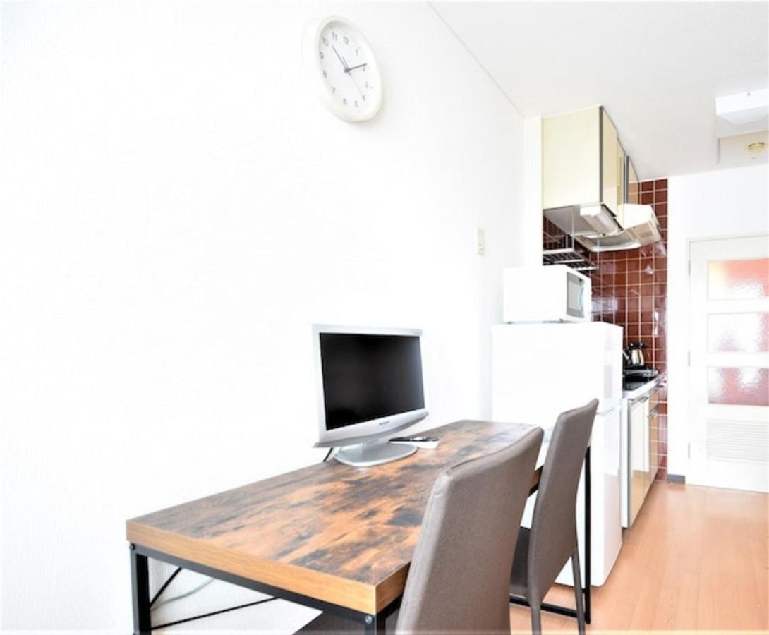 Inove札幌中島公園 旧プレサント南8西1 Appartement Sapporo
